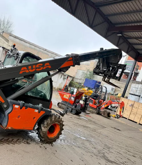 Telescopic handler operator training for equipment preparation and safe site travel